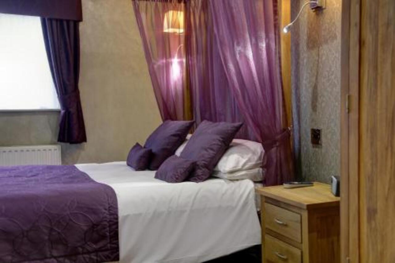 Bury Ramsbottom Old Mill Hotel And Leisure Club ภายนอก รูปภาพ