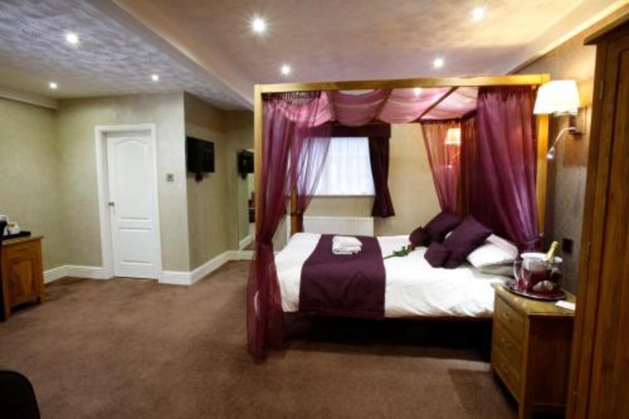 Bury Ramsbottom Old Mill Hotel And Leisure Club ภายนอก รูปภาพ