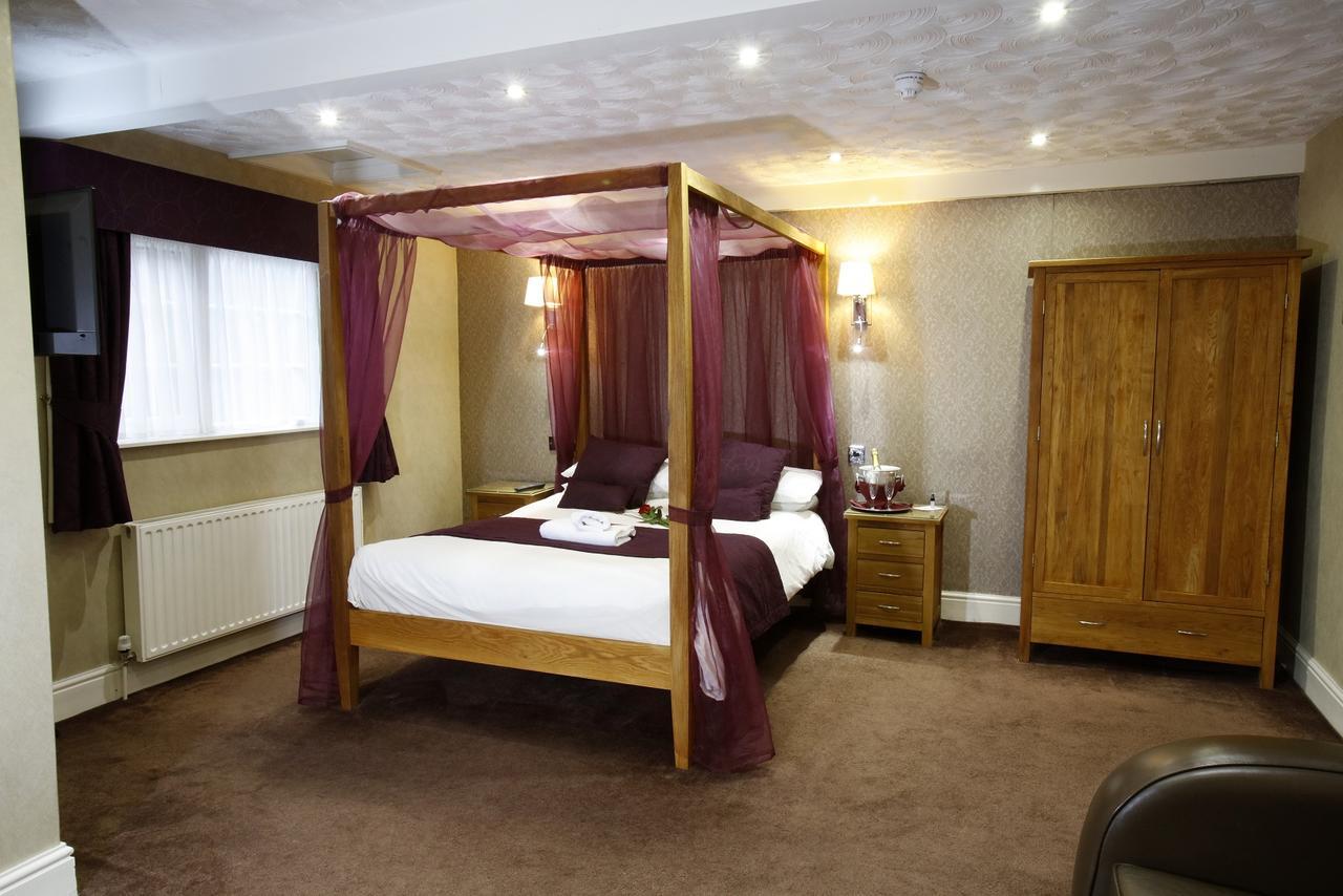 Bury Ramsbottom Old Mill Hotel And Leisure Club ภายนอก รูปภาพ