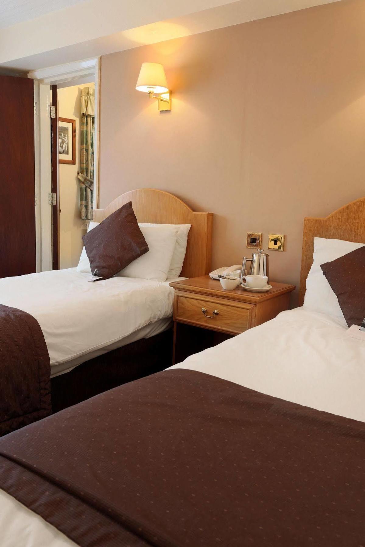 Bury Ramsbottom Old Mill Hotel And Leisure Club ภายนอก รูปภาพ