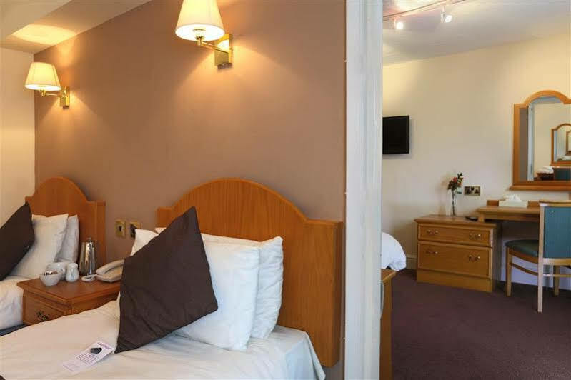 Bury Ramsbottom Old Mill Hotel And Leisure Club ภายนอก รูปภาพ